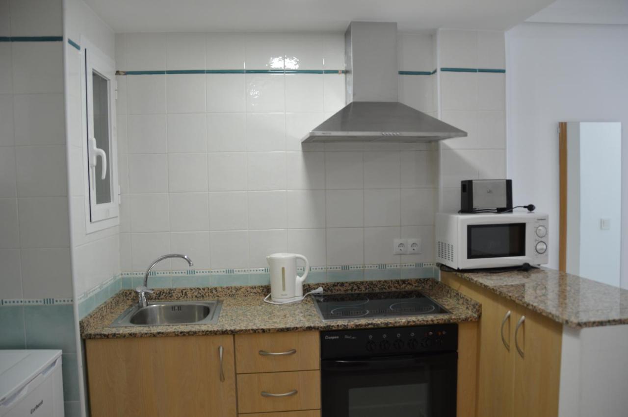 Apts Ara With Pool Бенидорм Екстериор снимка