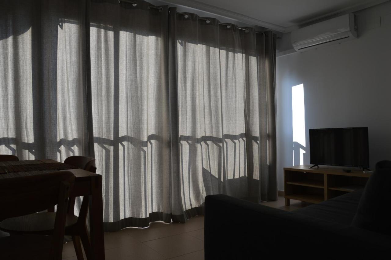 Apts Ara With Pool Бенидорм Екстериор снимка