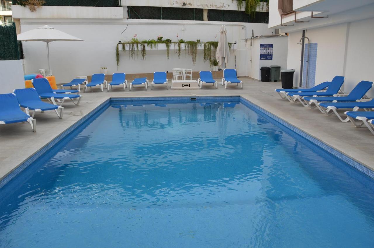 Apts Ara With Pool Бенидорм Екстериор снимка
