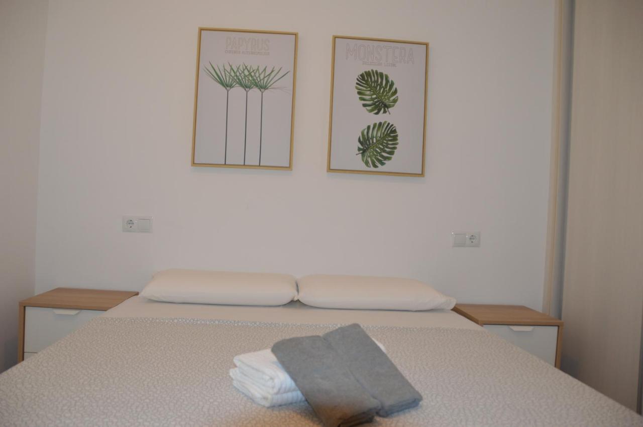 Apts Ara With Pool Бенидорм Екстериор снимка