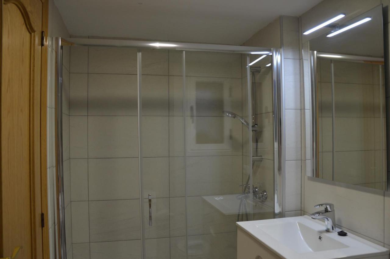 Apts Ara With Pool Бенидорм Екстериор снимка